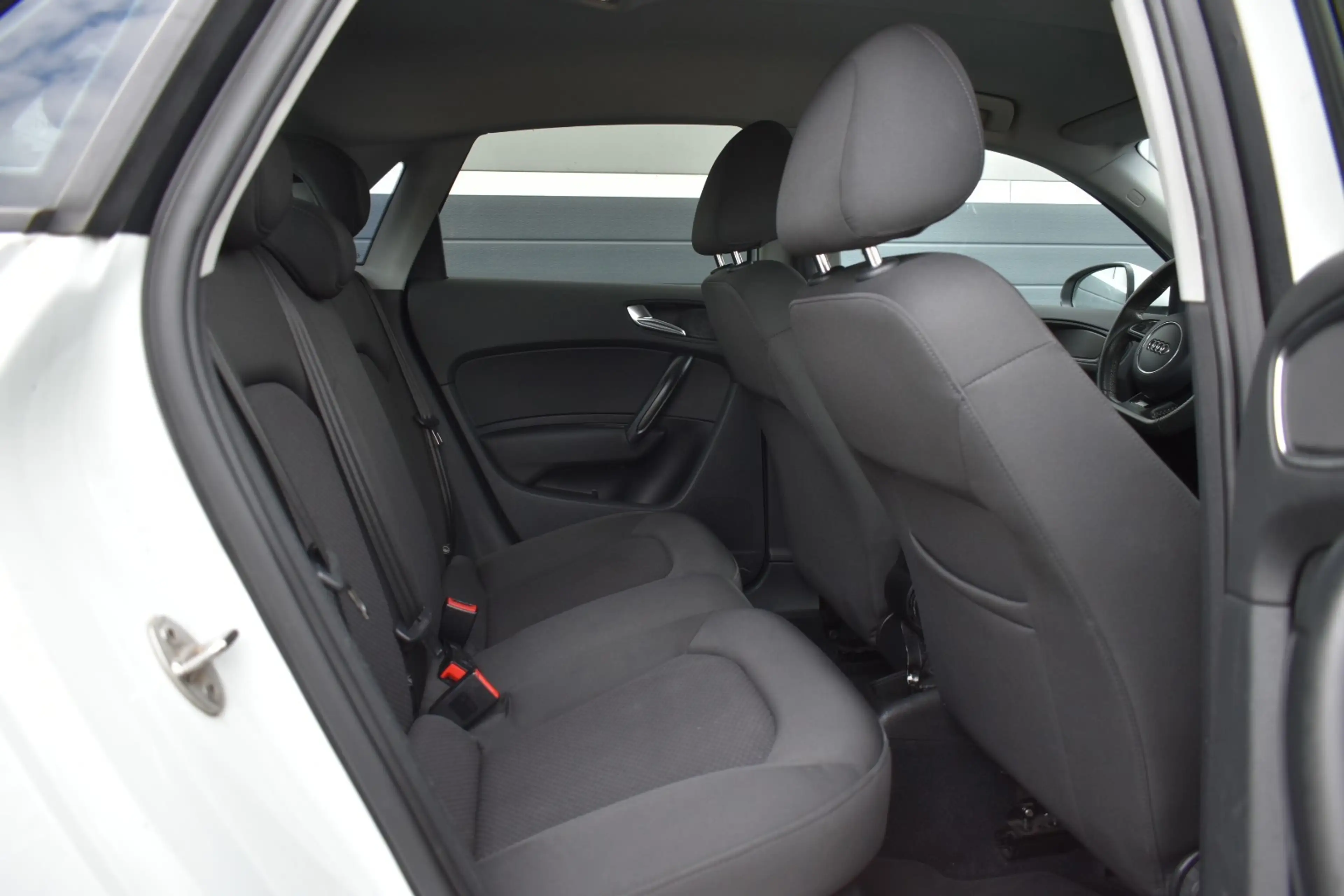 Audi A1 Sportback 1.2 TFSI Pro Line S — photo 13