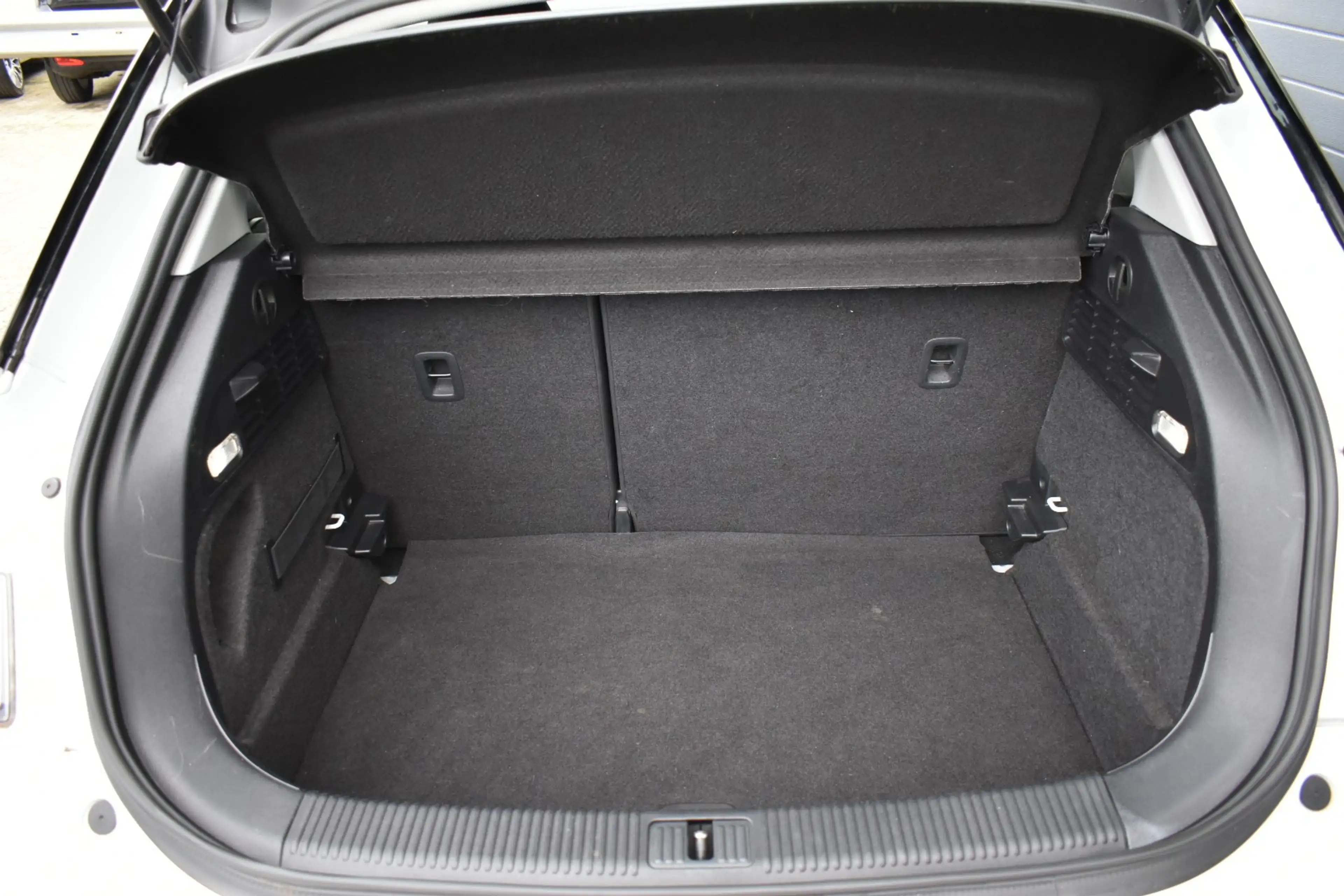 Audi A1 Sportback 1.2 TFSI Pro Line S — photo 11