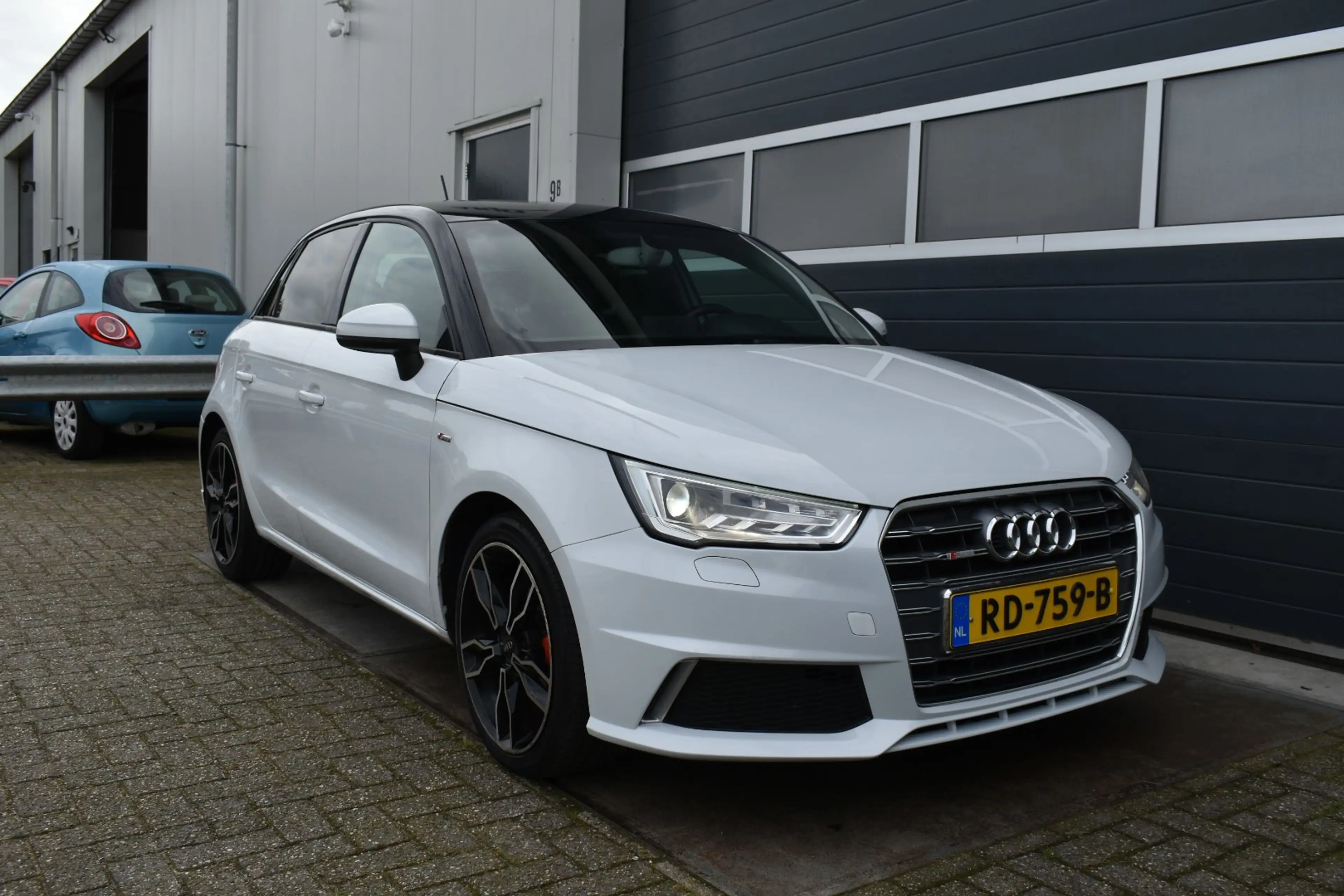 Audi A1 Sportback 1.2 TFSI Pro Line S — photo 7