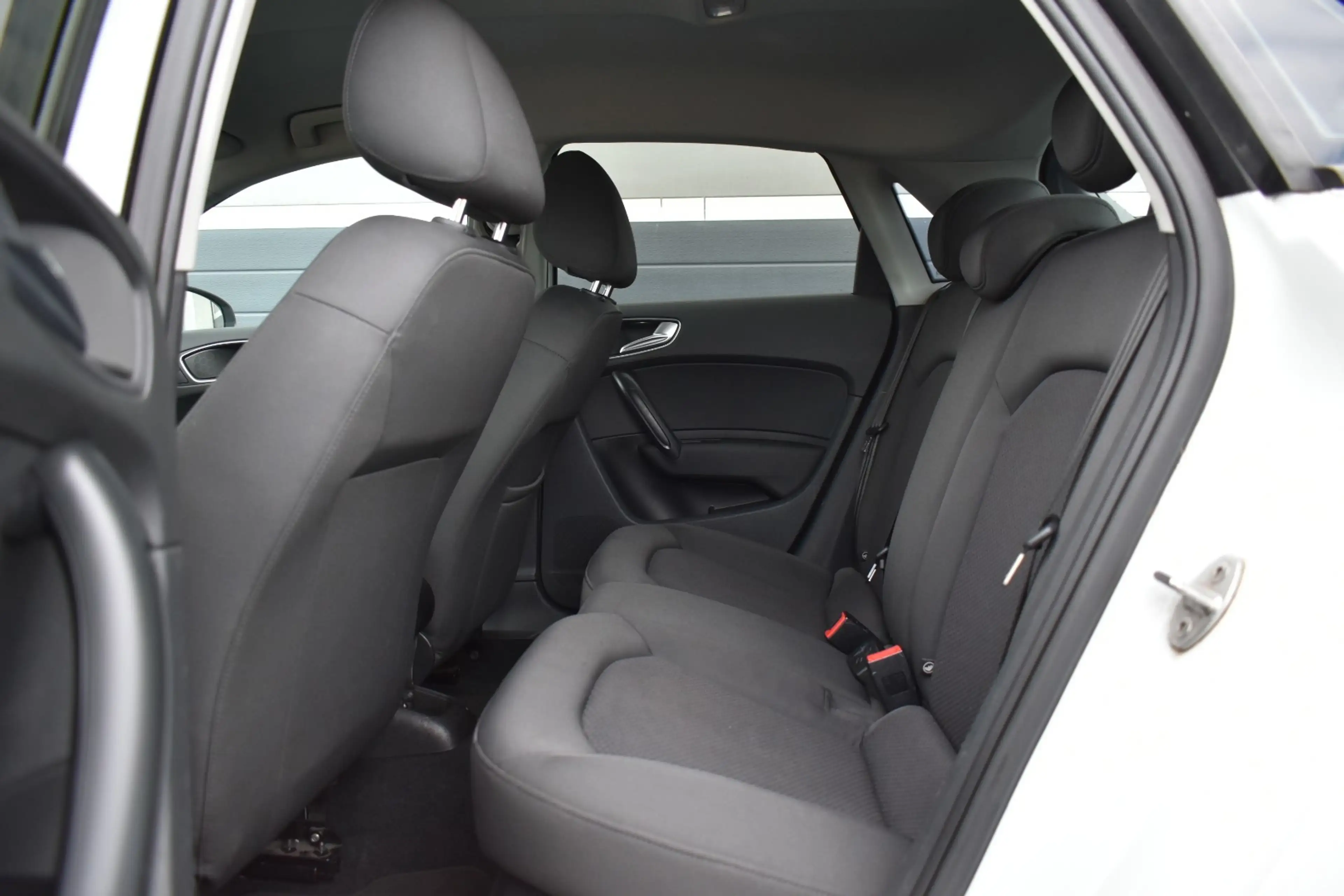 Audi A1 Sportback 1.2 TFSI Pro Line S — photo 10