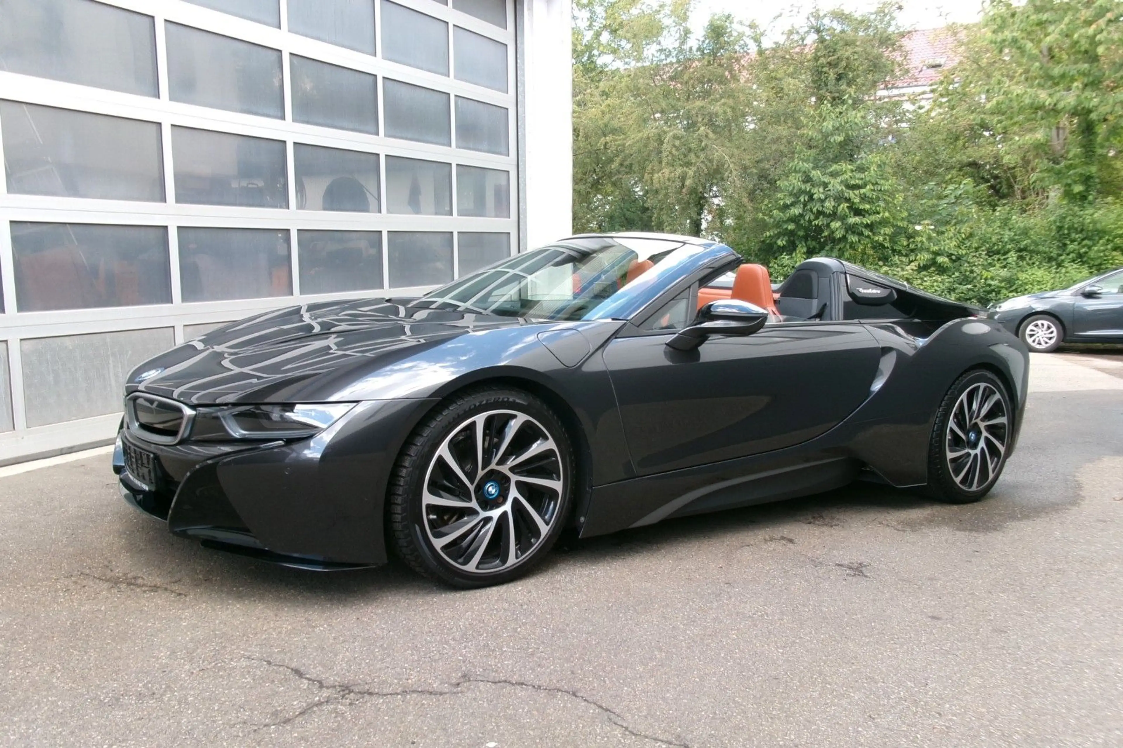 BMW i8 Roadster — photo 5