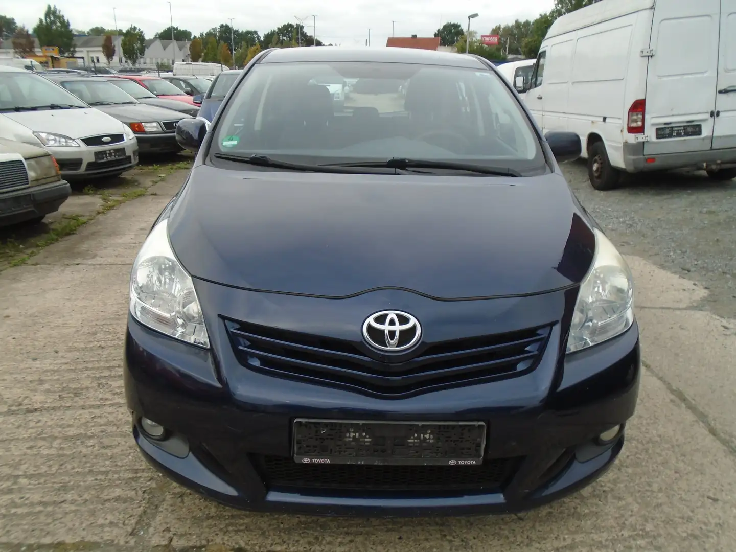 Toyota Verso Life Blau - 1