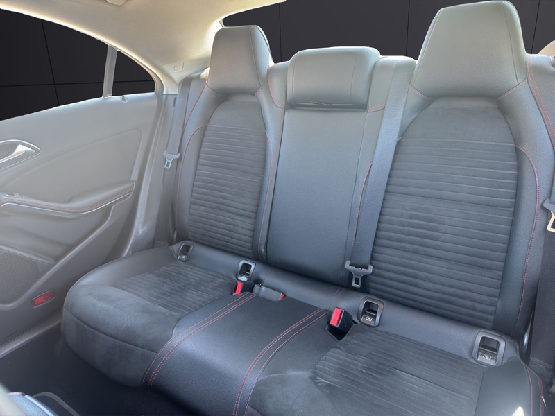 Mercedes-Benz CLA 180 CDI Automatik AMG LINE / — photo 14