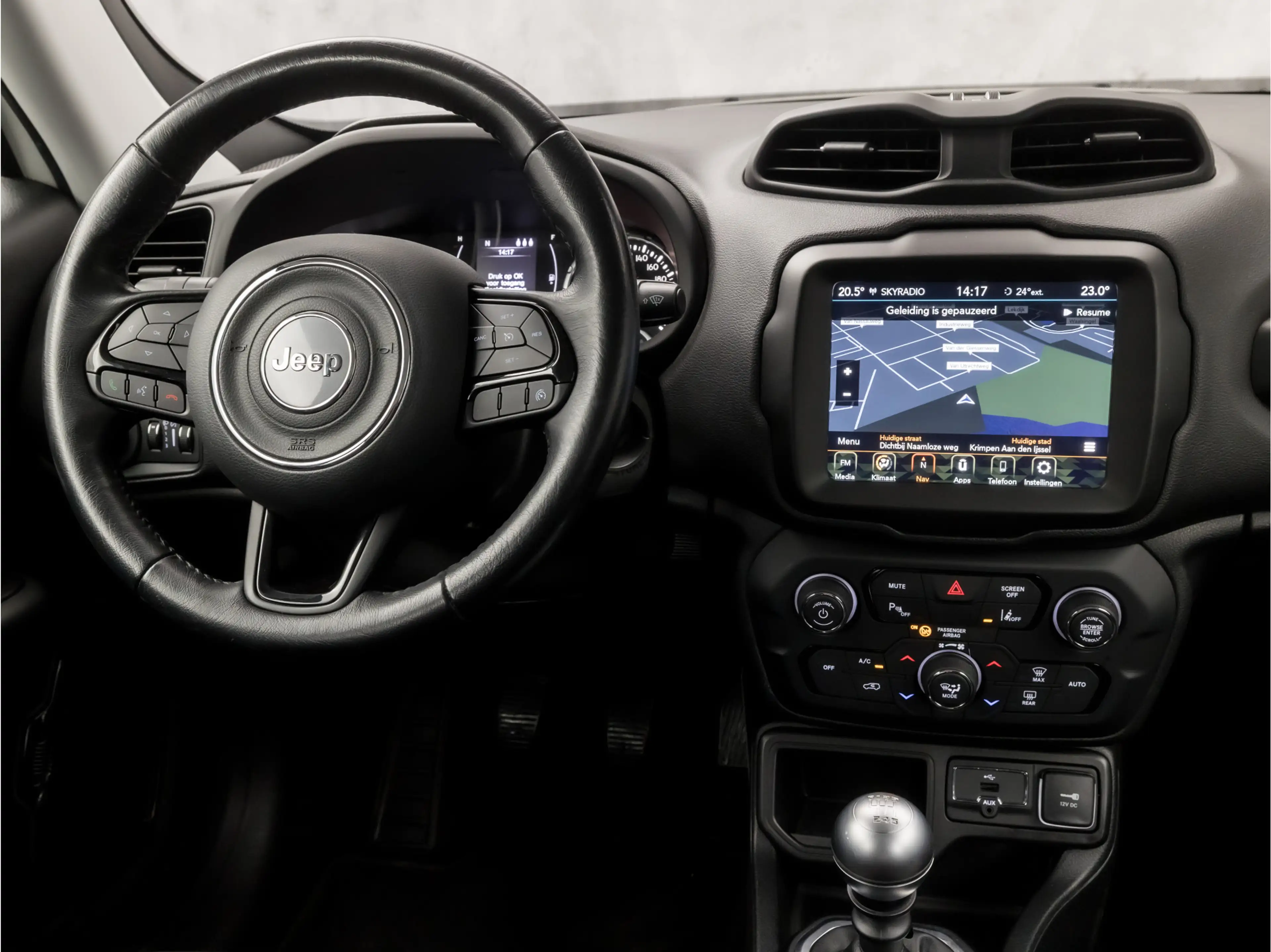 Jeep Renegade 1.0T Longitude Sport (APPLE CARPLAY, CLIMATE, GETI — photo 7