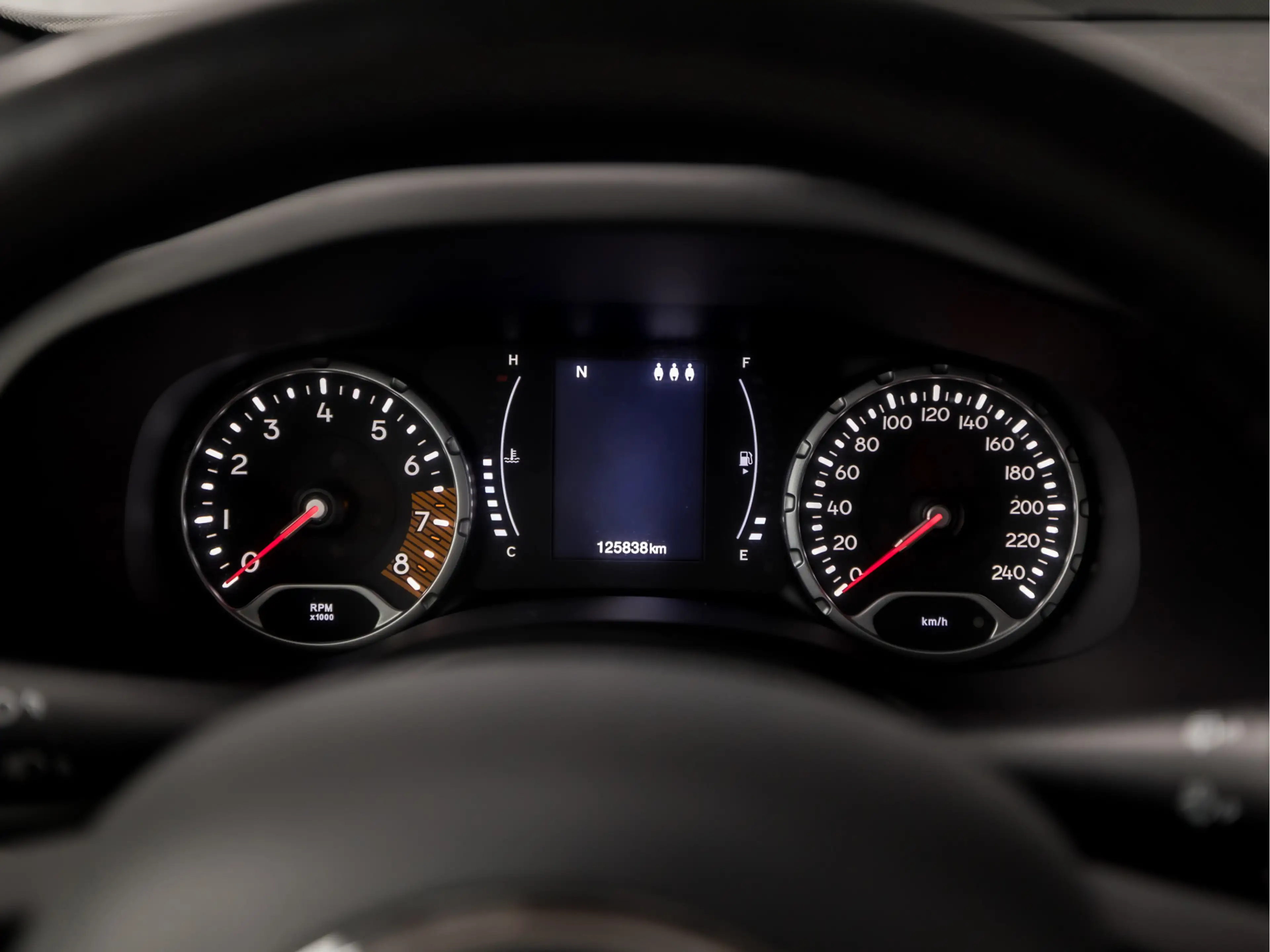 Jeep Renegade 1.0T Longitude Sport (APPLE CARPLAY, CLIMATE, GETI — photo 19