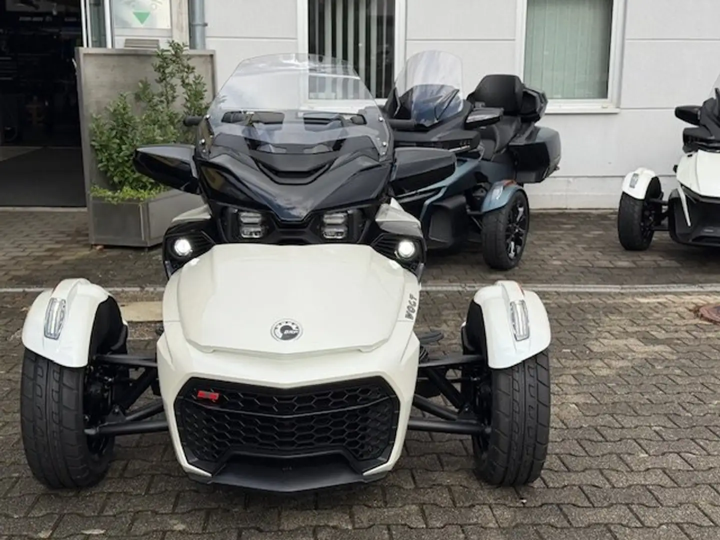 Can-Am Spyder F3 Can-Am Spyder F3 T 2025 Pearl White Touring 3-Rad Weiß - 2