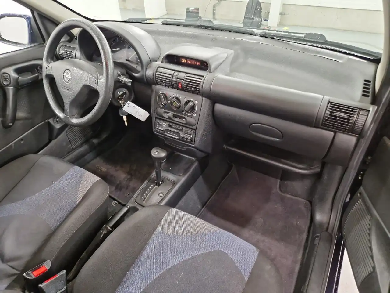 Opel Corsa 1.2i-16V Strada Cool/ AUTOMAAT/ LAAG KM, foto 6