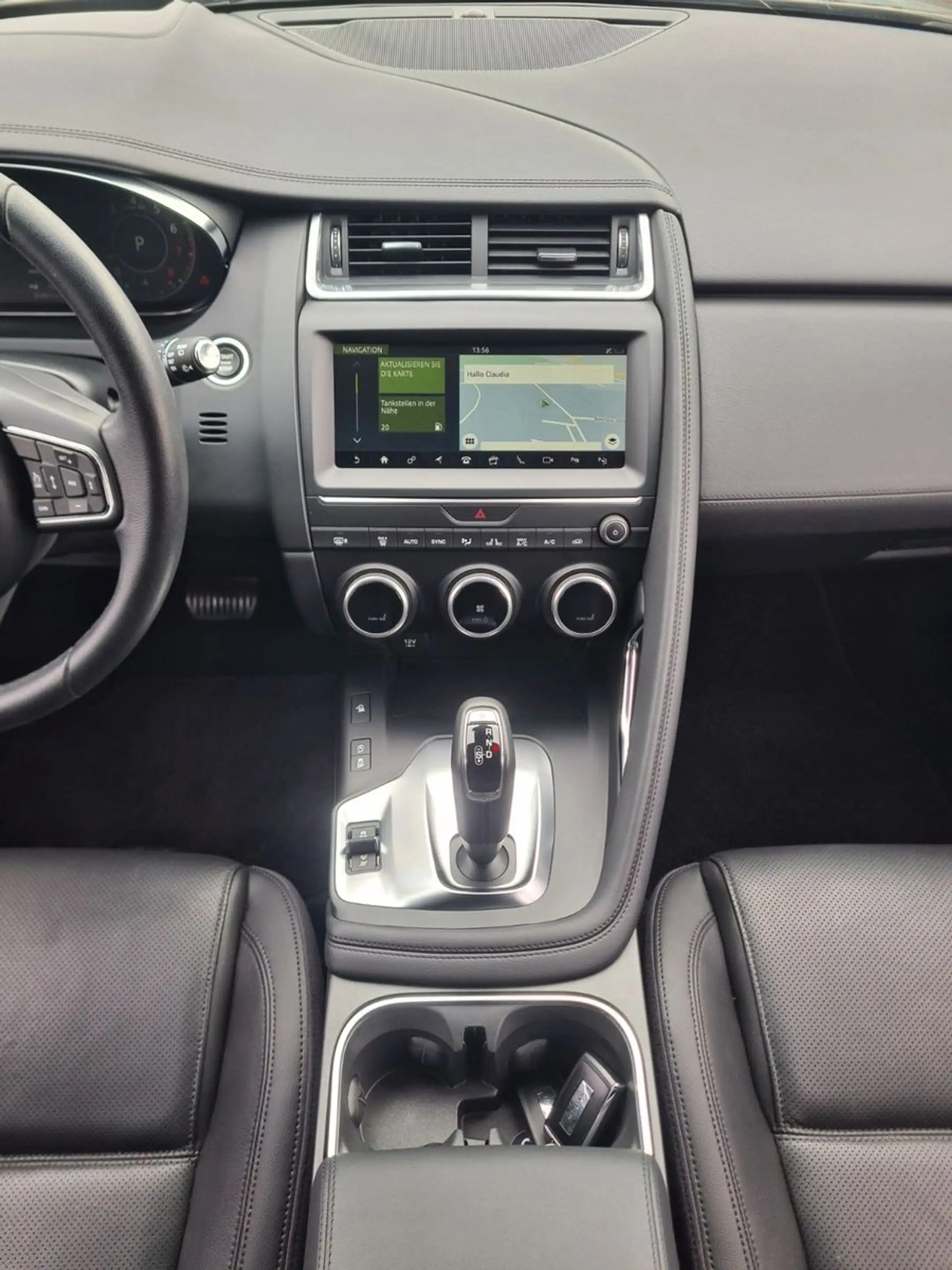 Jaguar E-Pace Basis AWD *Autom.*CarPlay*Leder*1-Hand* — photo 13