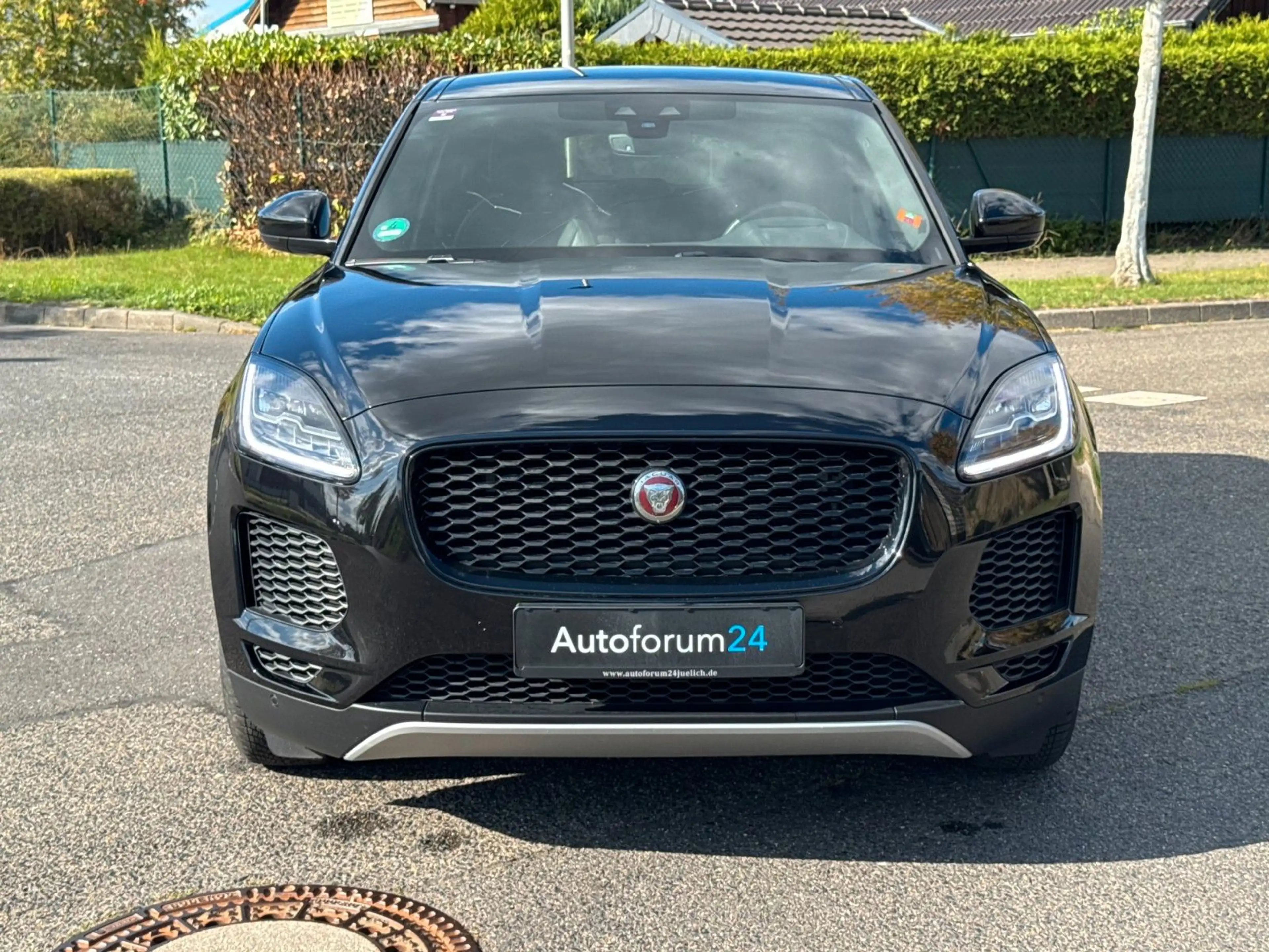 Jaguar E-Pace Basis AWD *Autom.*CarPlay*Leder*1-Hand* — photo 8