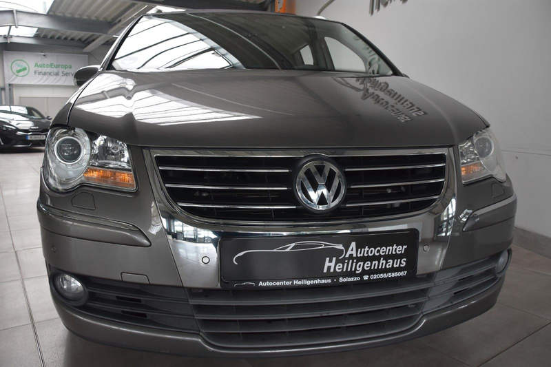 Volkswagen Touran Highline 1.4 TSI Navi Klima ParkAssist