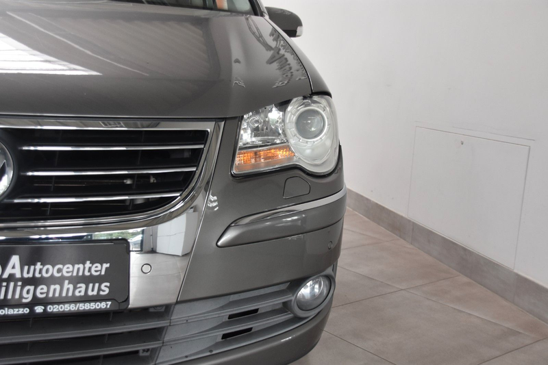 Volkswagen Touran Highline 1.4 TSI Navi Klima ParkAssist — photo 12