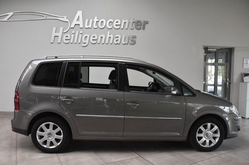 Volkswagen Touran Highline 1.4 TSI Navi Klima ParkAssist — photo 2