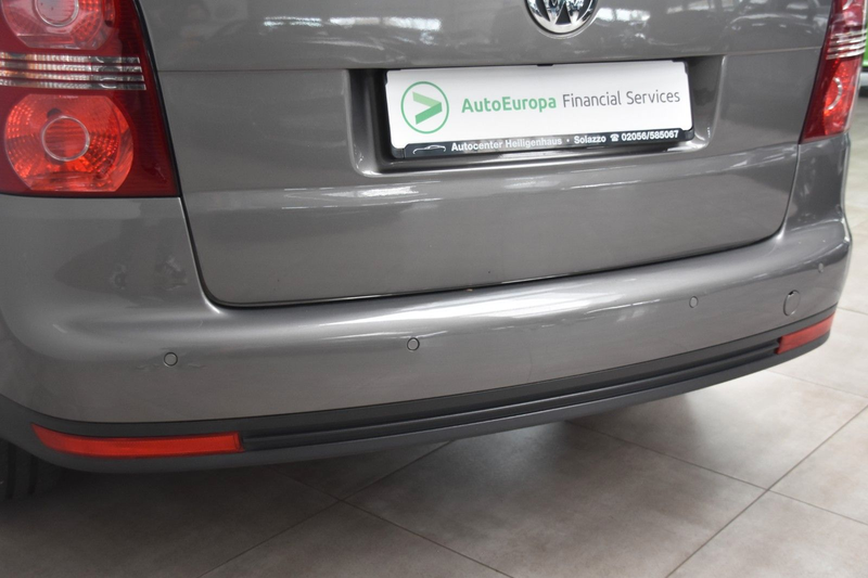 Volkswagen Touran Highline 1.4 TSI Navi Klima ParkAssist — photo 9