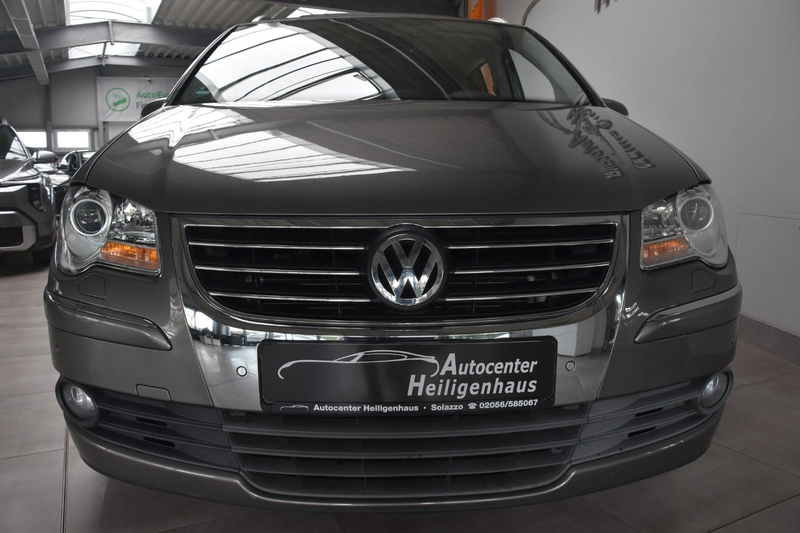Volkswagen Touran Highline 1.4 TSI Navi Klima ParkAssist — photo 11