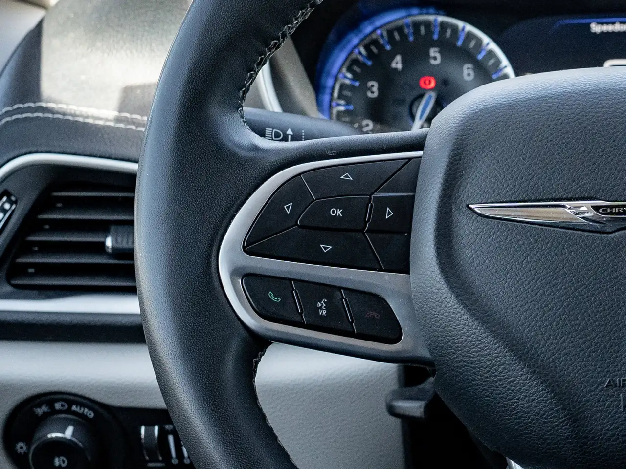 Chrysler Pacifica fotografie Chrysler Pacifica