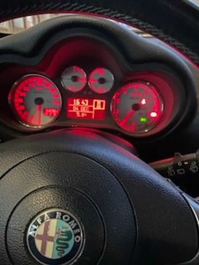 Alfa Romeo 147 2.0i+TS+Distinctive+Selespeed Bronzová - 2