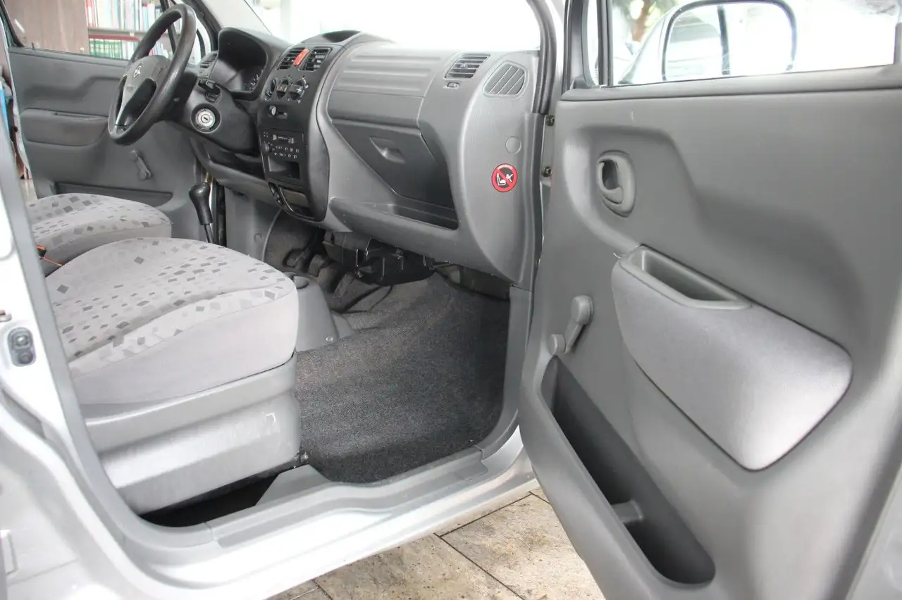 Opel Agila 1.0 12V, foto 10
