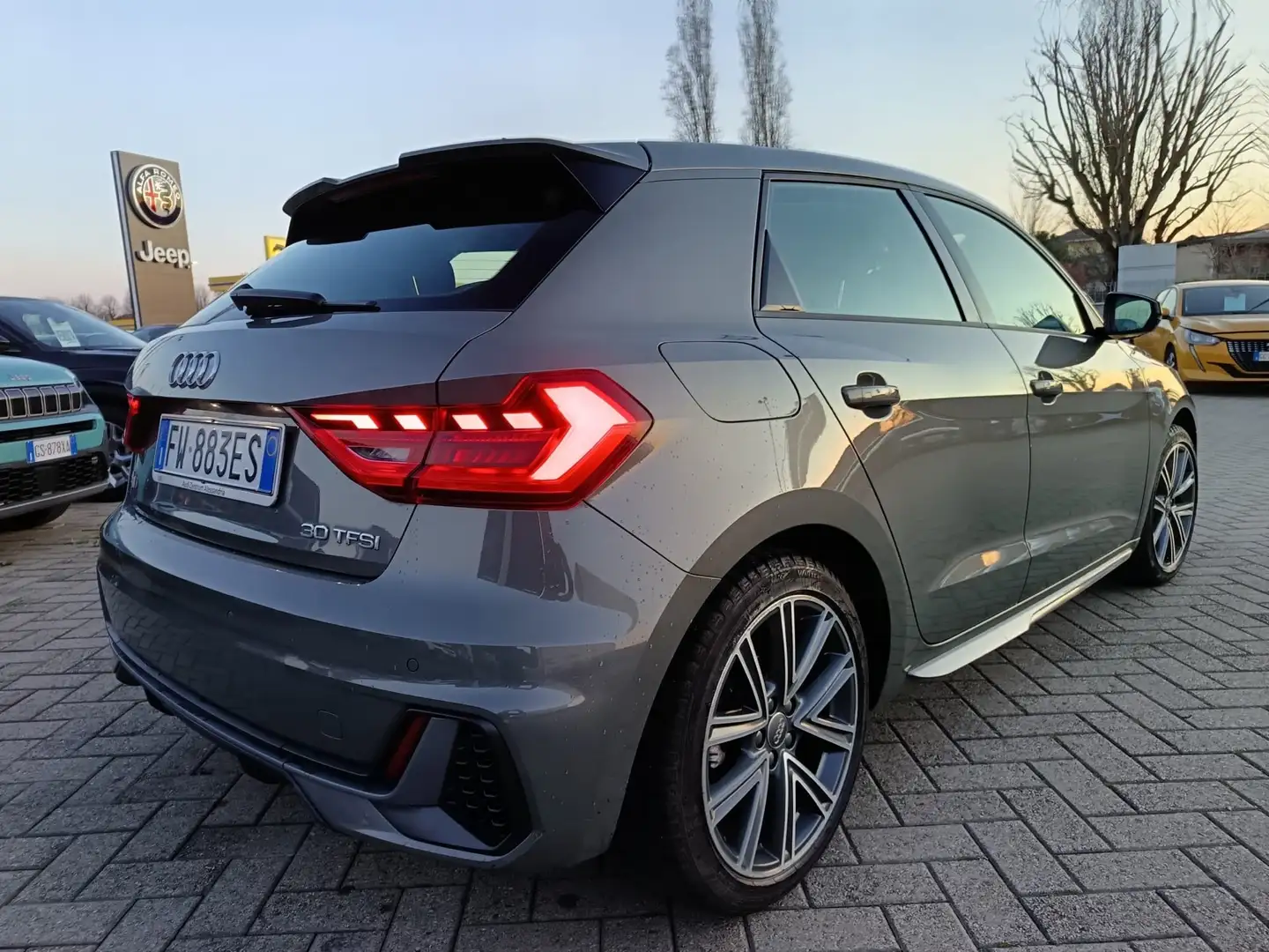 Audi A1 Sportback 30 1.0 tfsi S Line Edition - 2