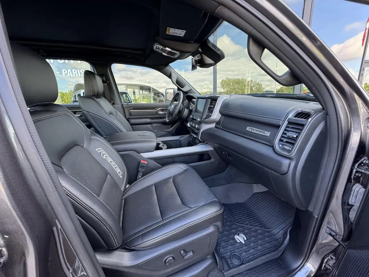 Dodge RAM 2025 — фото 15