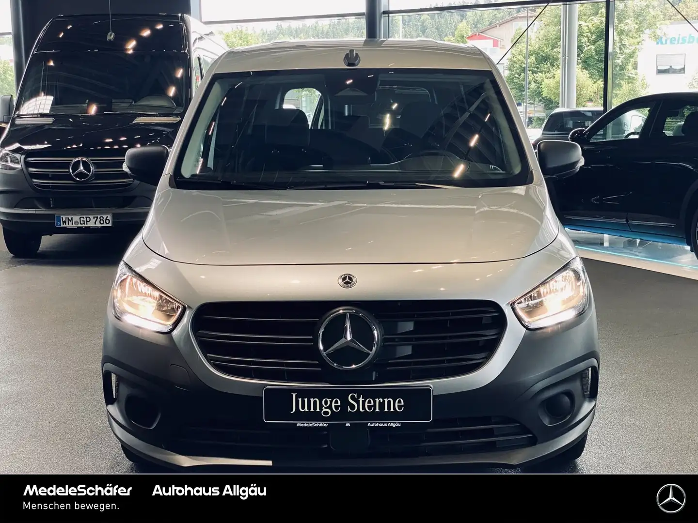 Mercedes-Benz Citan eCitan CITAN Tourer PRO MBUX PDC KLIMA HECKTÜRE Plateado - 2