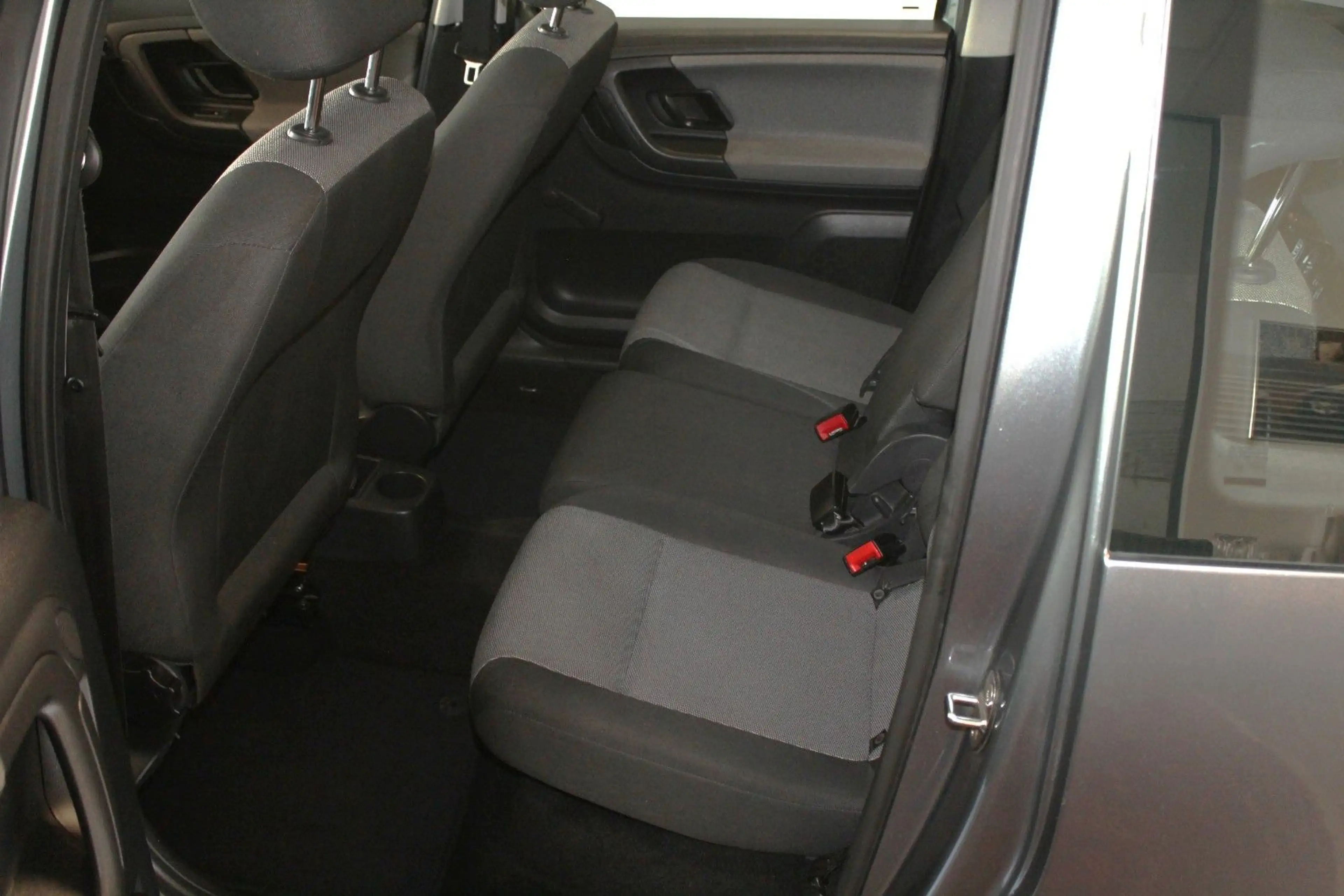 Skoda Roomster Active Plus Edition — photo 9