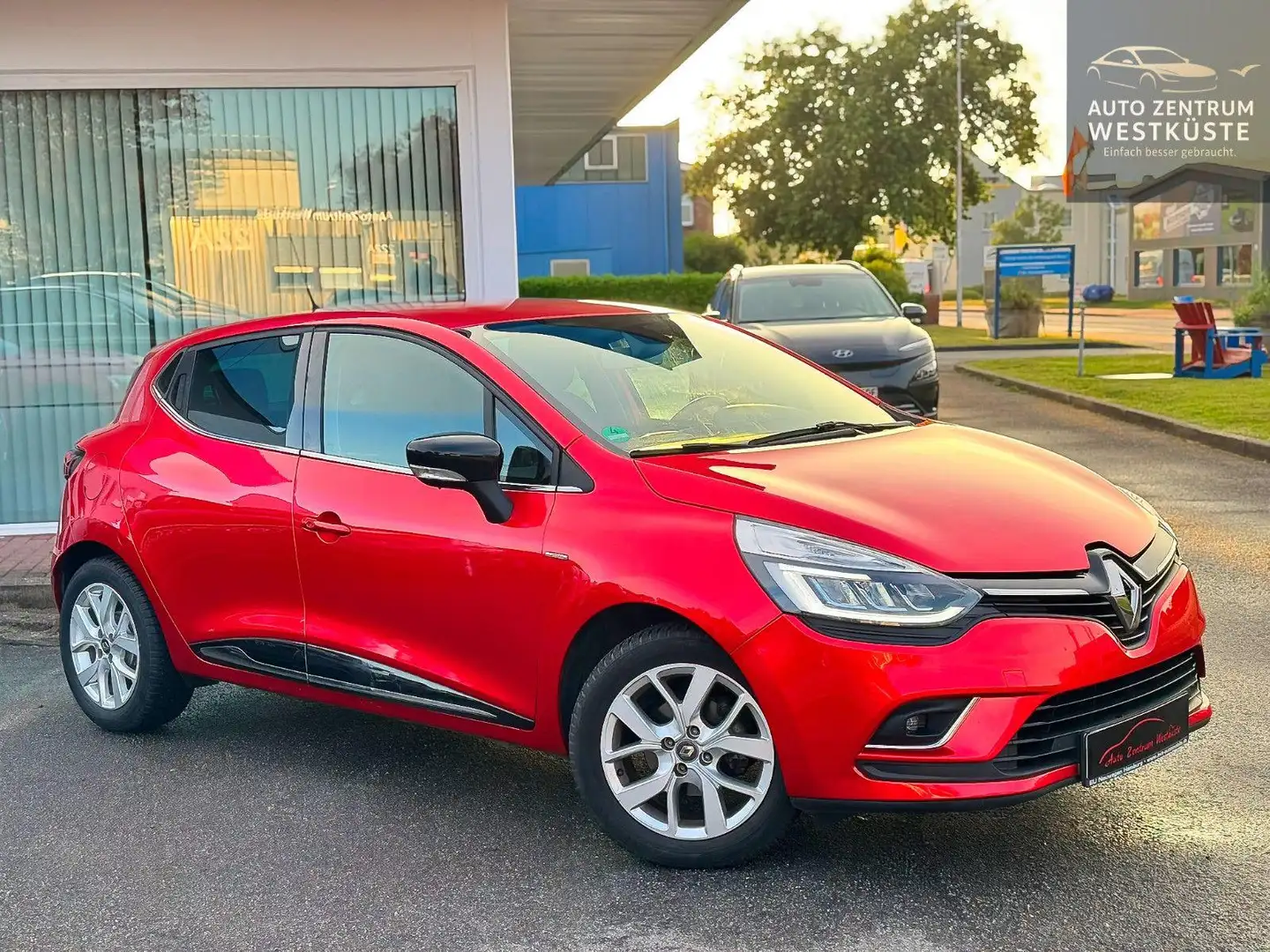 Renault Clio IV Limited Kamera Navi Tempo Klima wenig KM Rood - 1