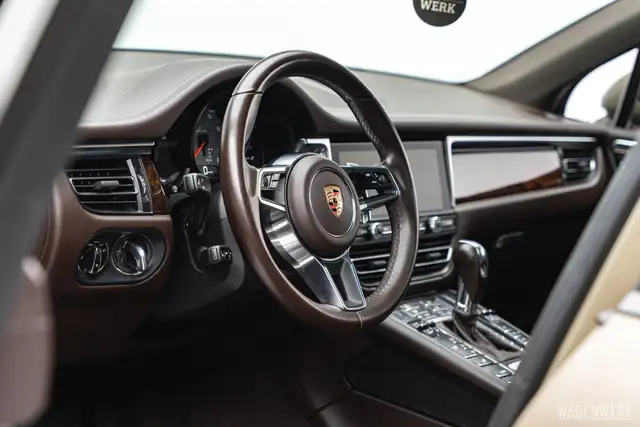 Porsche Macan S II SONDERLACKIERUNG PTS ACC BURMESTER PANORAMA Ansicht 31