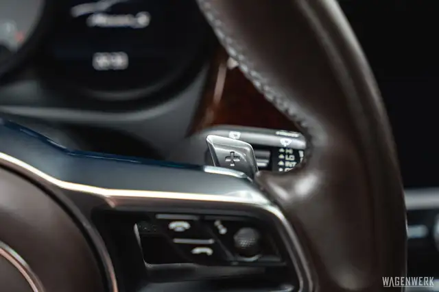 Porsche Macan S II SONDERLACKIERUNG PTS ACC BURMESTER PANORAMA Ansicht 41