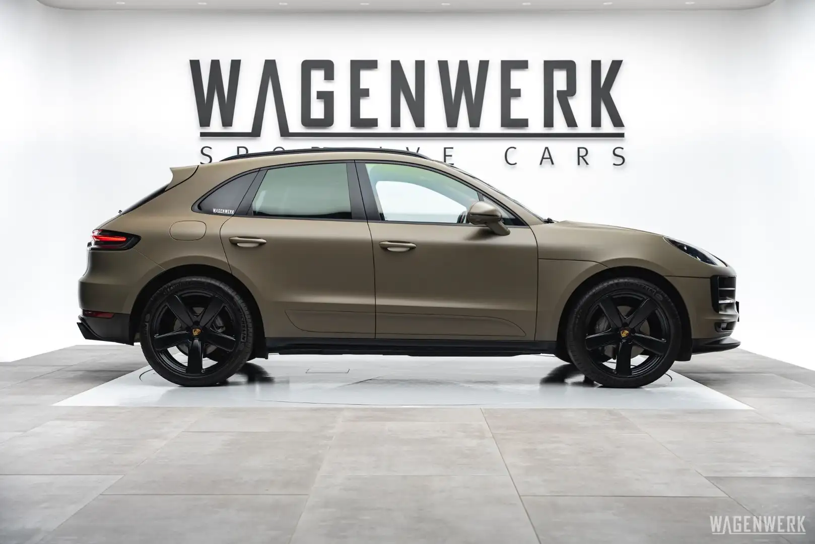 Porsche Macan S II SONDERLACKIERUNG PTS ACC BURMESTER PANORAMA Grün - 2