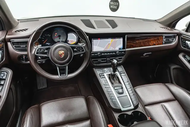 Porsche Macan S II SONDERLACKIERUNG PTS ACC BURMESTER PANORAMA Ansicht 18