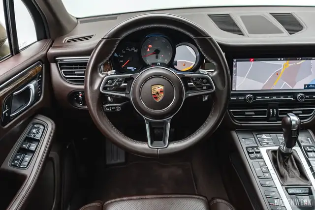 Porsche Macan S II SONDERLACKIERUNG PTS ACC BURMESTER PANORAMA Ansicht 19