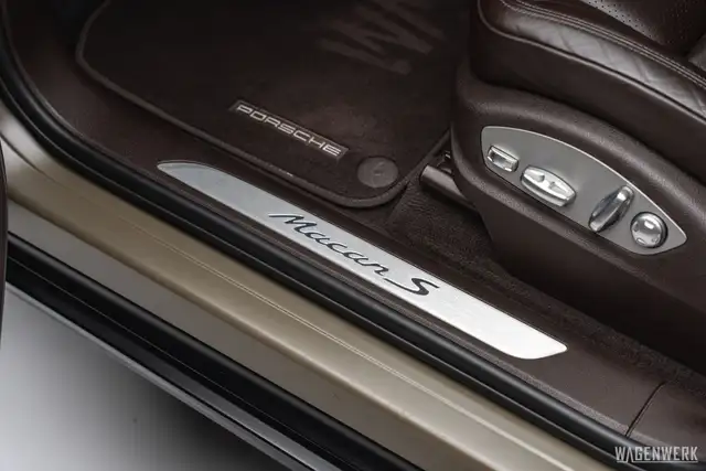 Porsche Macan S II SONDERLACKIERUNG PTS ACC BURMESTER PANORAMA Ansicht 39