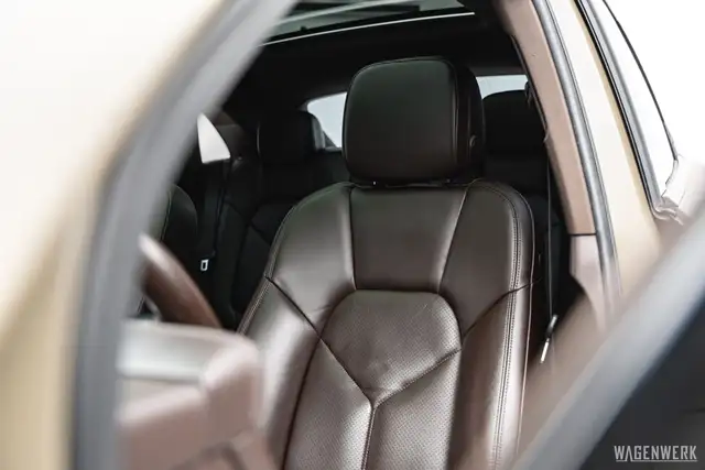 Porsche Macan S II SONDERLACKIERUNG PTS ACC BURMESTER PANORAMA Ansicht 29