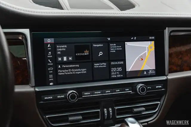 Porsche Macan S II SONDERLACKIERUNG PTS ACC BURMESTER PANORAMA Ansicht 26