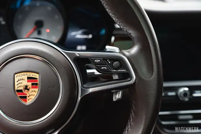 Porsche Macan S II SONDERLACKIERUNG PTS ACC BURMESTER PANORAMA Ansicht 21