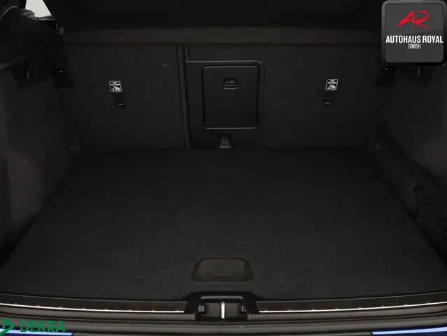 Volvo XC40 view 13
