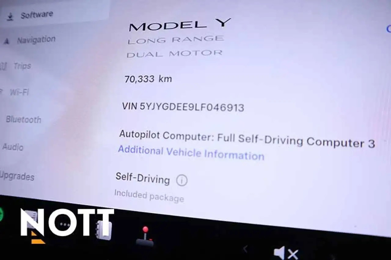 Tesla Model Y снимка Tesla Model Y