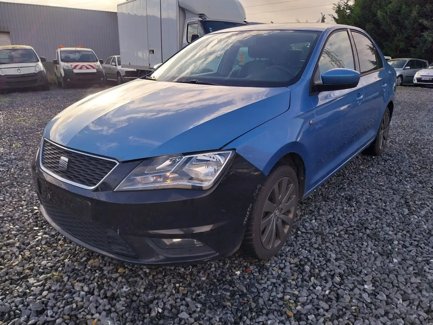 SEAT Toledo 1.6 CR TDI Style / Clim, GPS (Marchand ou Export) plava - 1