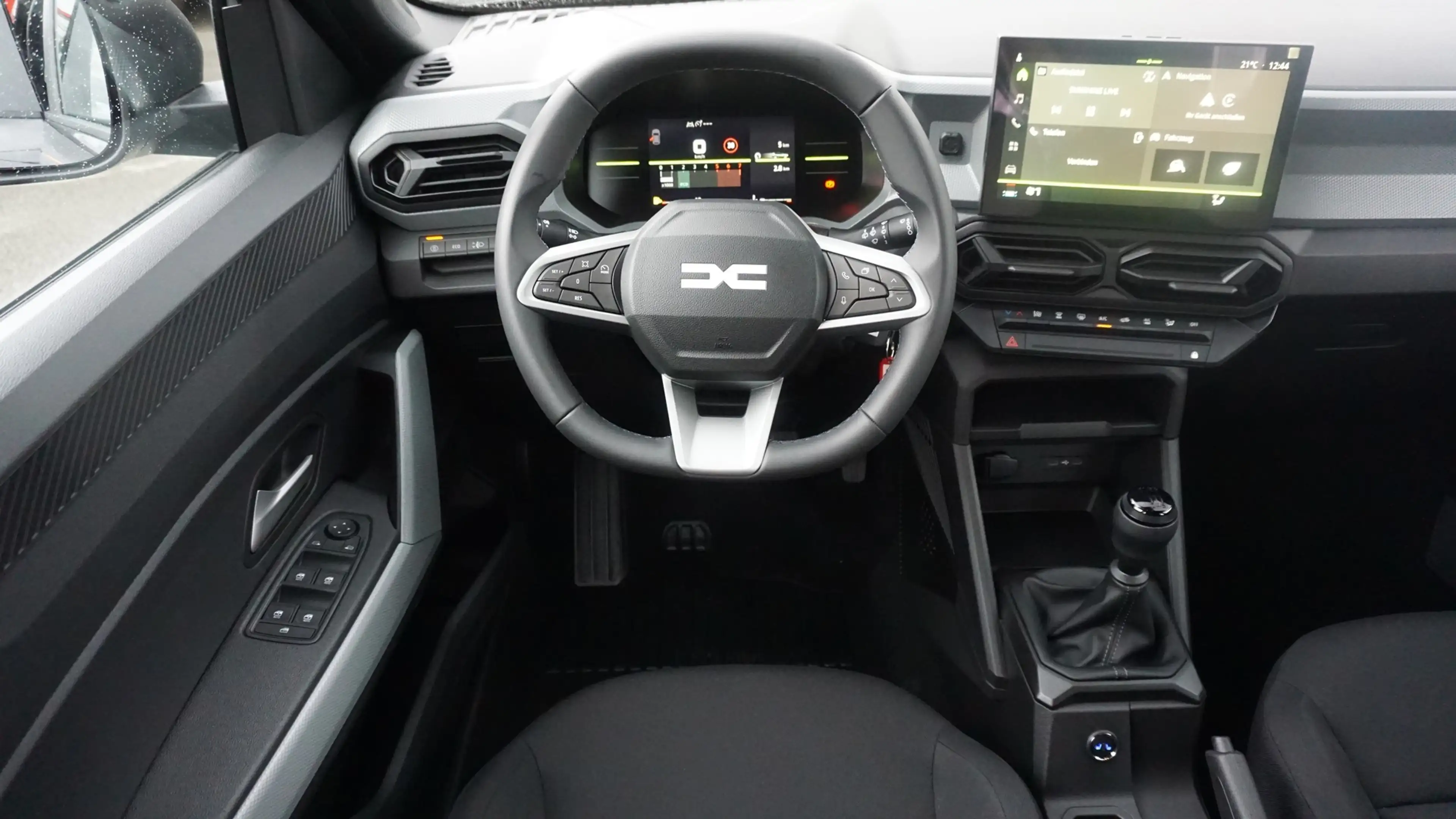Dacia Bigster Essential 140 mHev LED Kamera Tempomat — photo 13