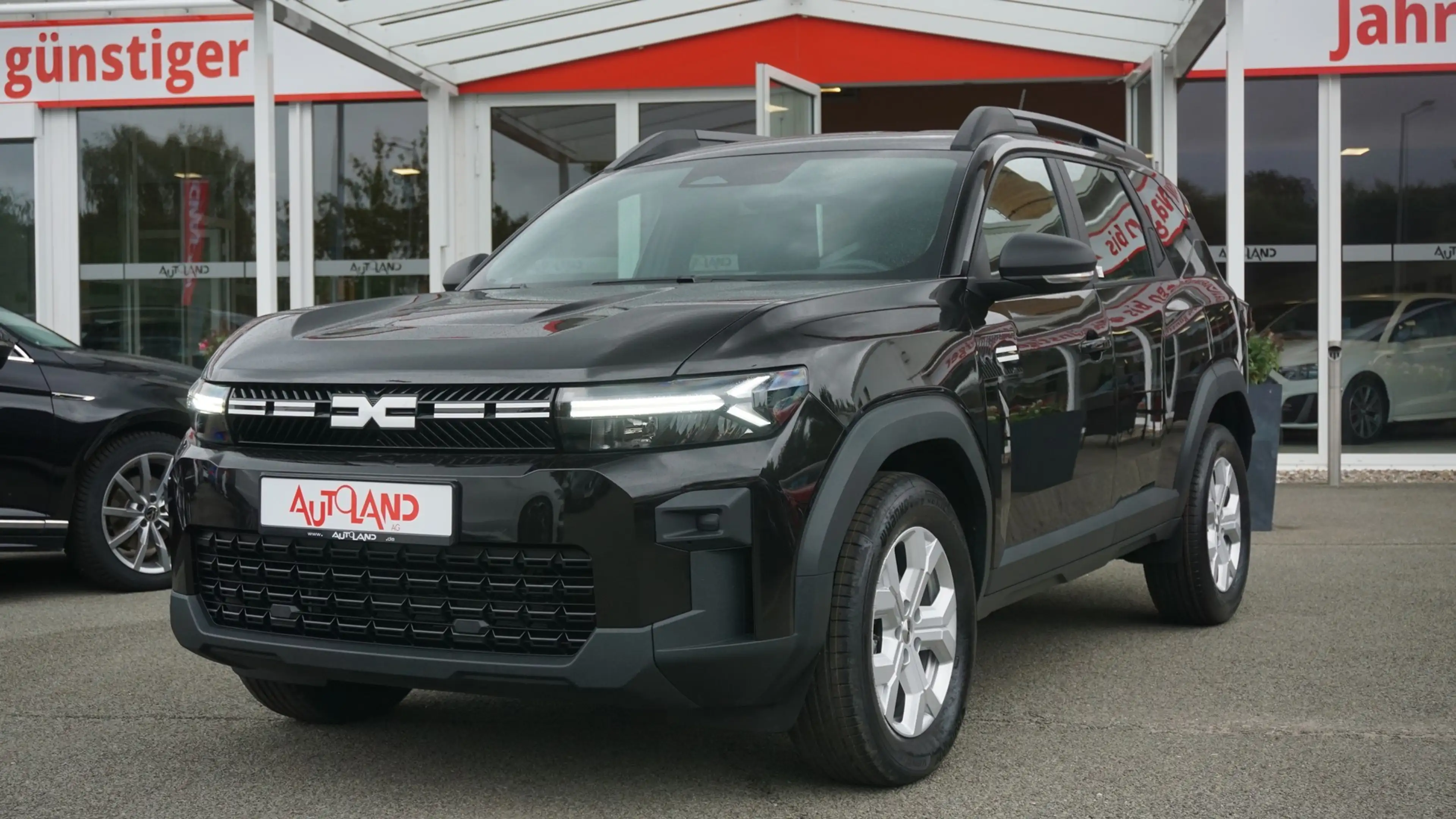 Dacia Bigster Essential 140 mHev LED Kamera Tempomat — photo 2