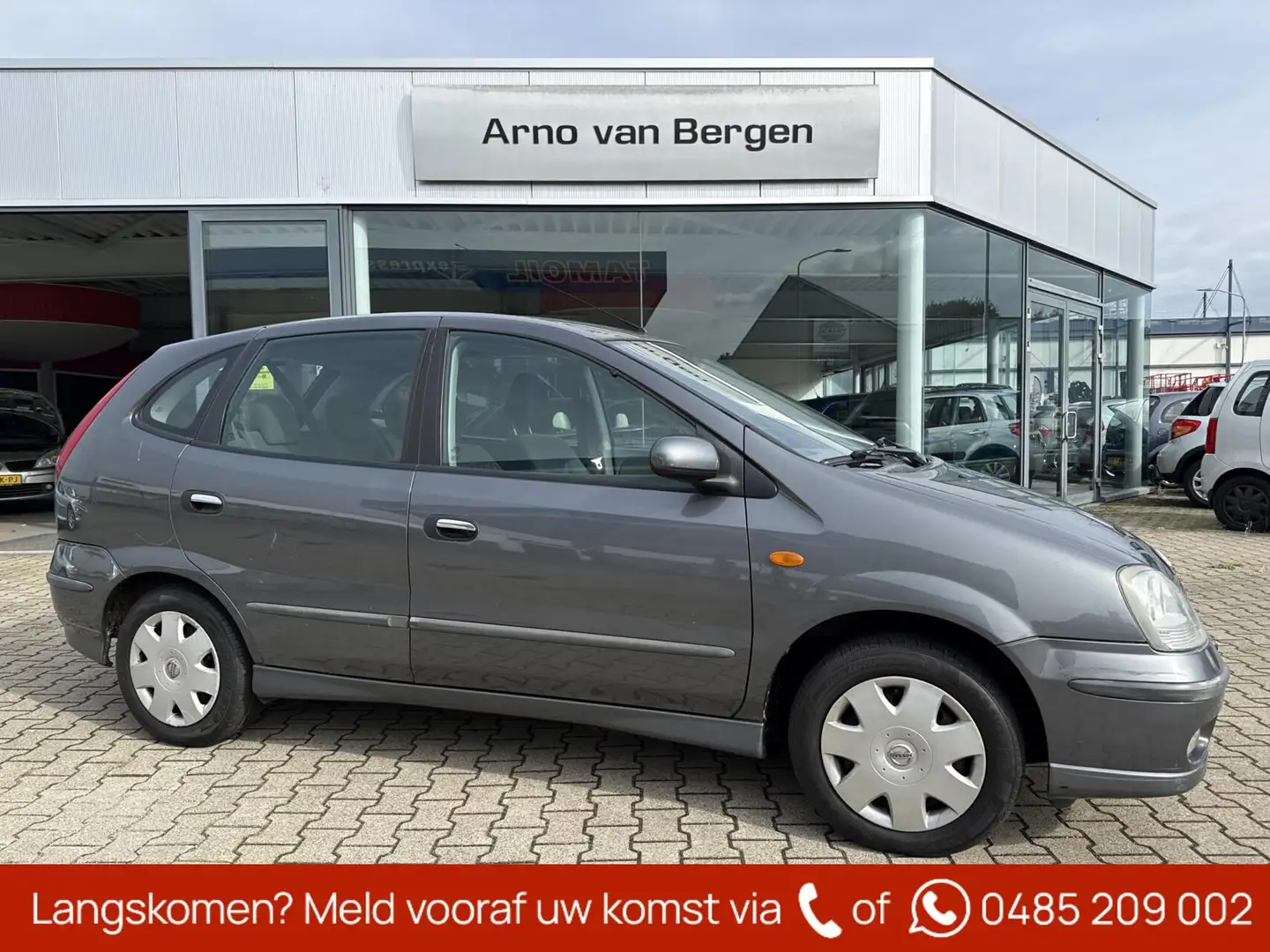 Nissan Almera Tino 1.8 Acenta, AUTOMAAT, climatronic, achteruitrijcam Gri - 1