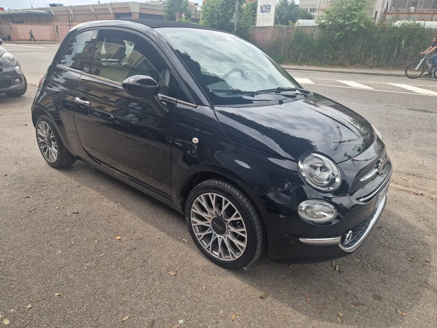 Fiat 500C 1.0 hybrid Dolcevita 70cv Zwart - 2