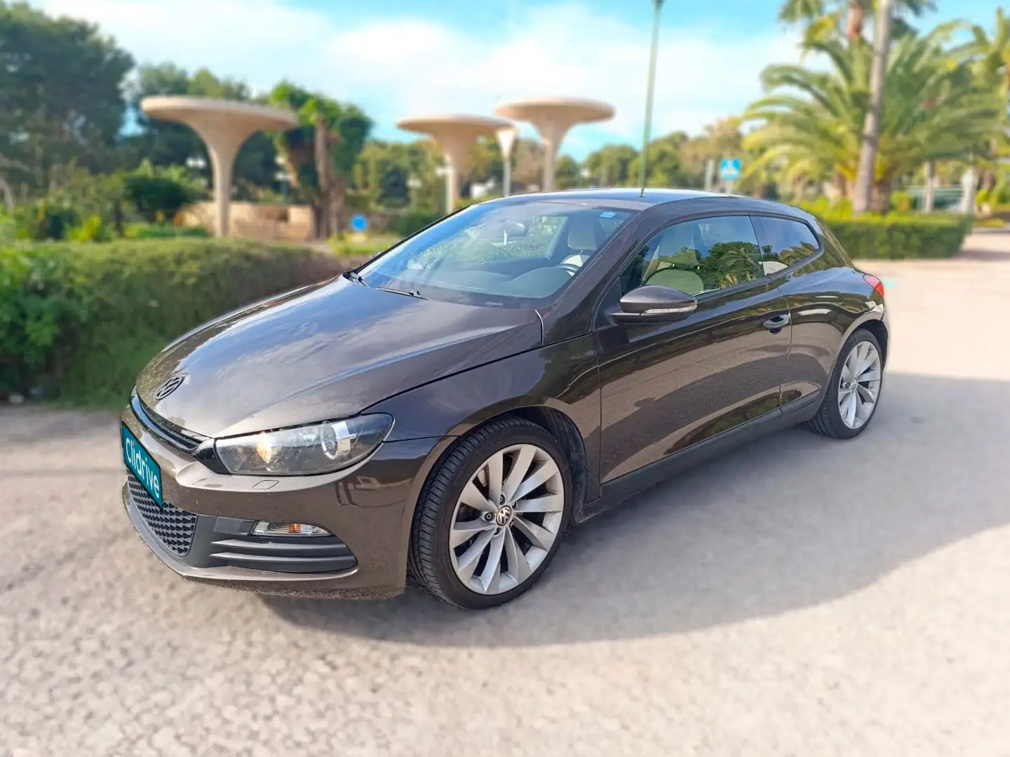 Volkswagen Scirocco 2.0 TDI 170cv DPF DSG Marrón - 2