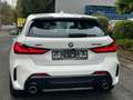 BMW 135 i xDrive*PERFORMANCE*LIVE-COCKPIT*31-TKM* Blanc - thumbnail 6