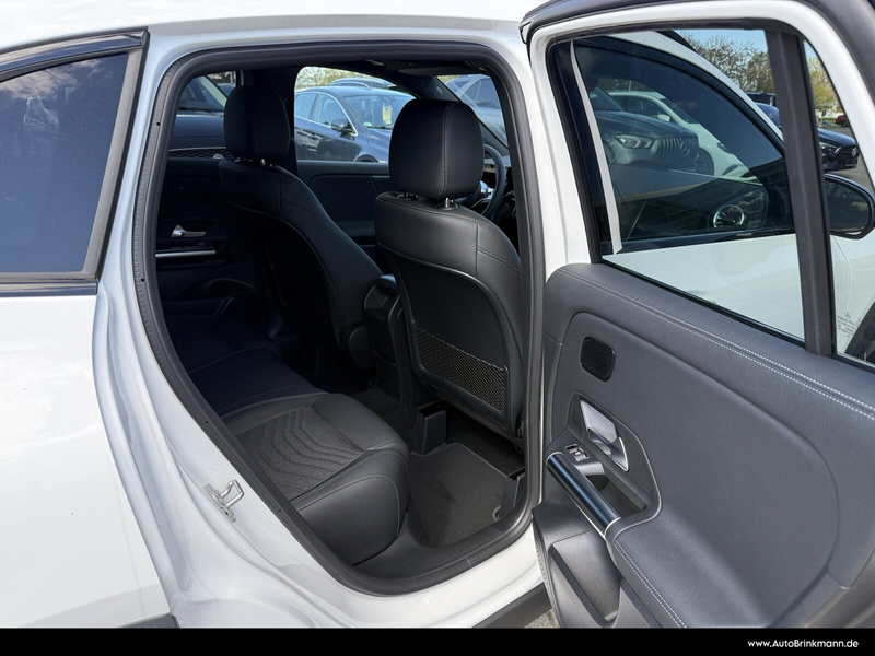 Mercedes-Benz GLA 200 GLA 200 Progressive/Pano/Multibeam/AHK/EasyPack — photo 11