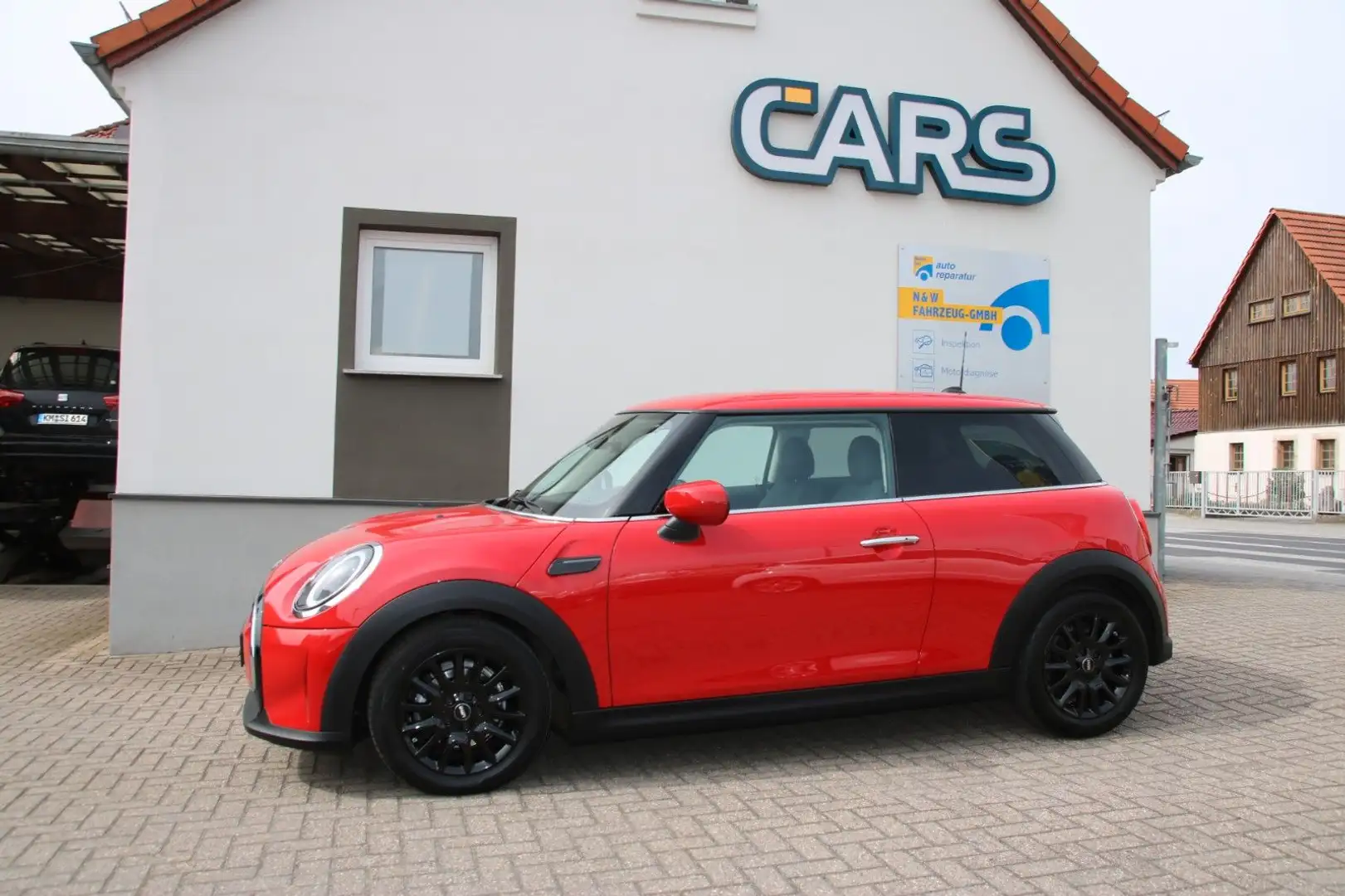 MINI One Rouge - 1