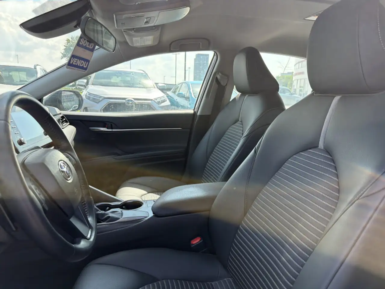 Toyota Camry снимка Toyota Camry