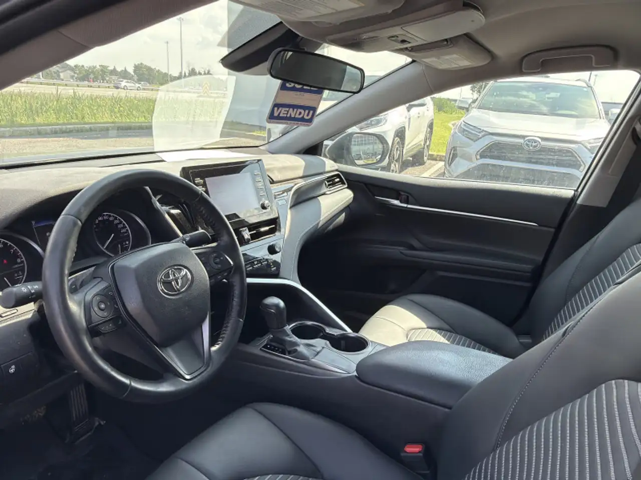 Toyota Camry снимка Toyota Camry