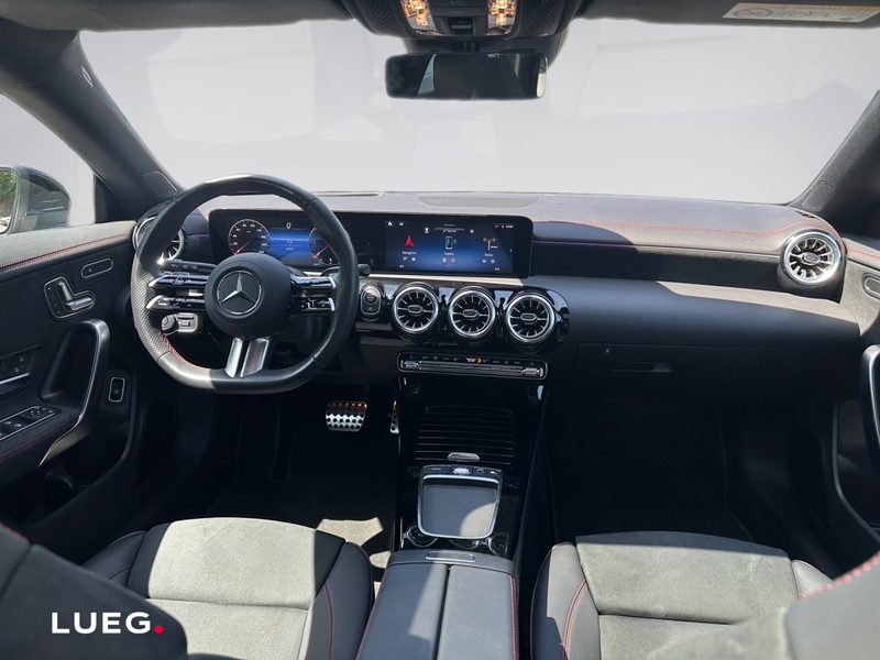 Mercedes-Benz CLA 220 d Shooting Brake AMG+360+MULTIB+HUD+PANO — photo 12
