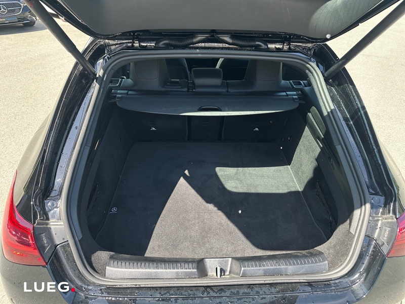 Mercedes-Benz CLA 220 d Shooting Brake AMG+360+MULTIB+HUD+PANO — photo 16